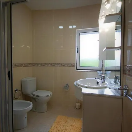 Casa Da Ramada - Water Tank With Running Natural Spring Water - By Bedzy *