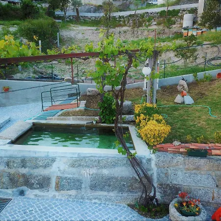 Сasa de vacaciones Casa Da Ramada - Water Tank With Running Natural Spring Water - By Bedzy Braga