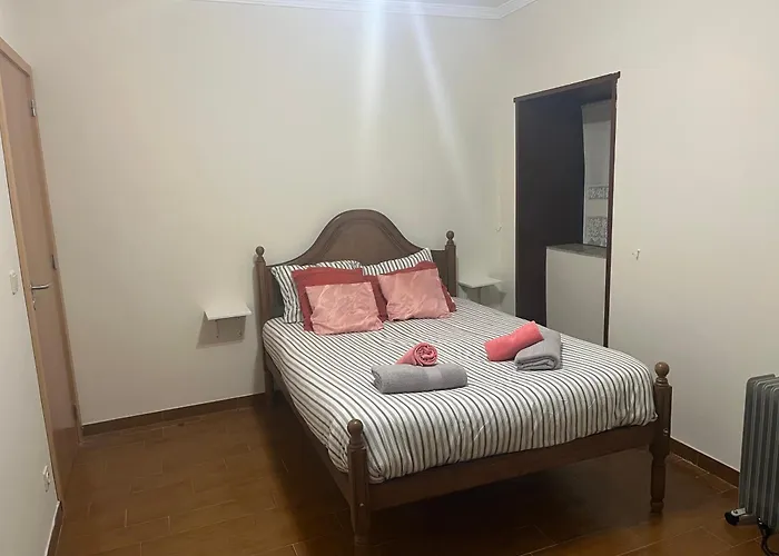 펜션 Casa Da Ramada - Water Tank With Running Natural Spring Water - By Bedzy 브라가